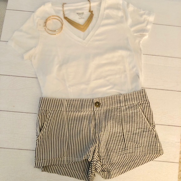 Forever XXI Pin Stripped Linen Shorts - Picture 4 of 5